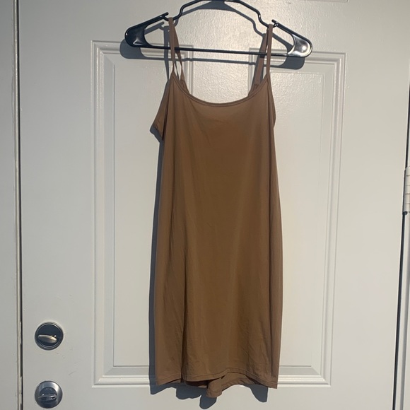 SKIMS Fits Everybody Slip dress Color Sienna size large Nordstrom rack return - Picture 5 of 7